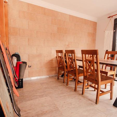 International Surf Camp Only Surf Hostel Corralejo Luaran gambar