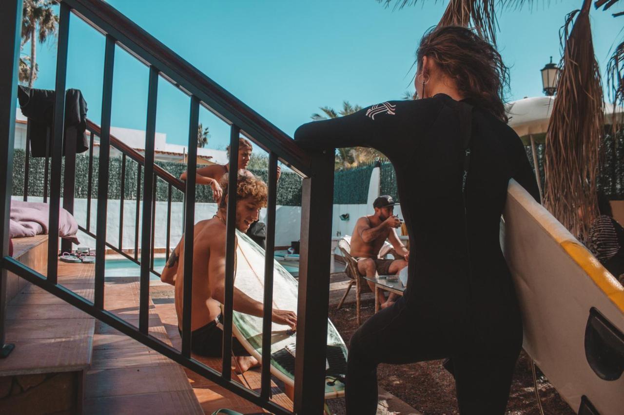 International Surf Camp Only Surf Hostel Corralejo Luaran gambar