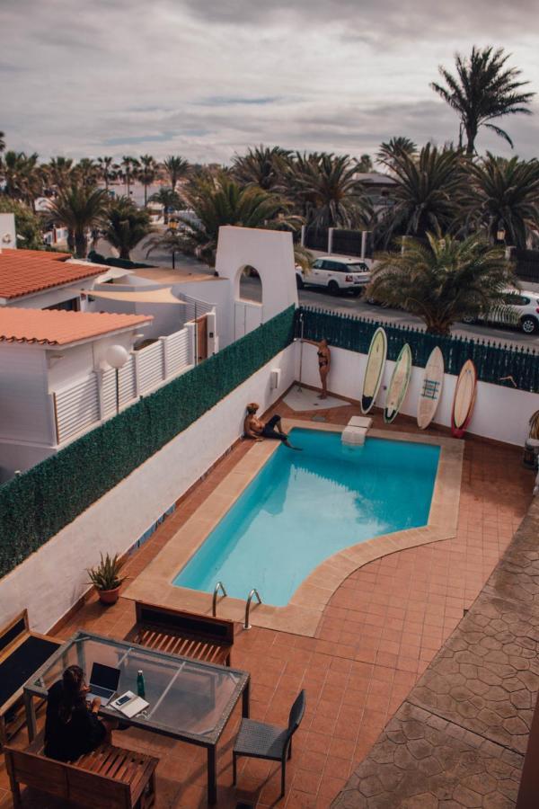 International Surf Camp Only Surf Hostel Corralejo Luaran gambar