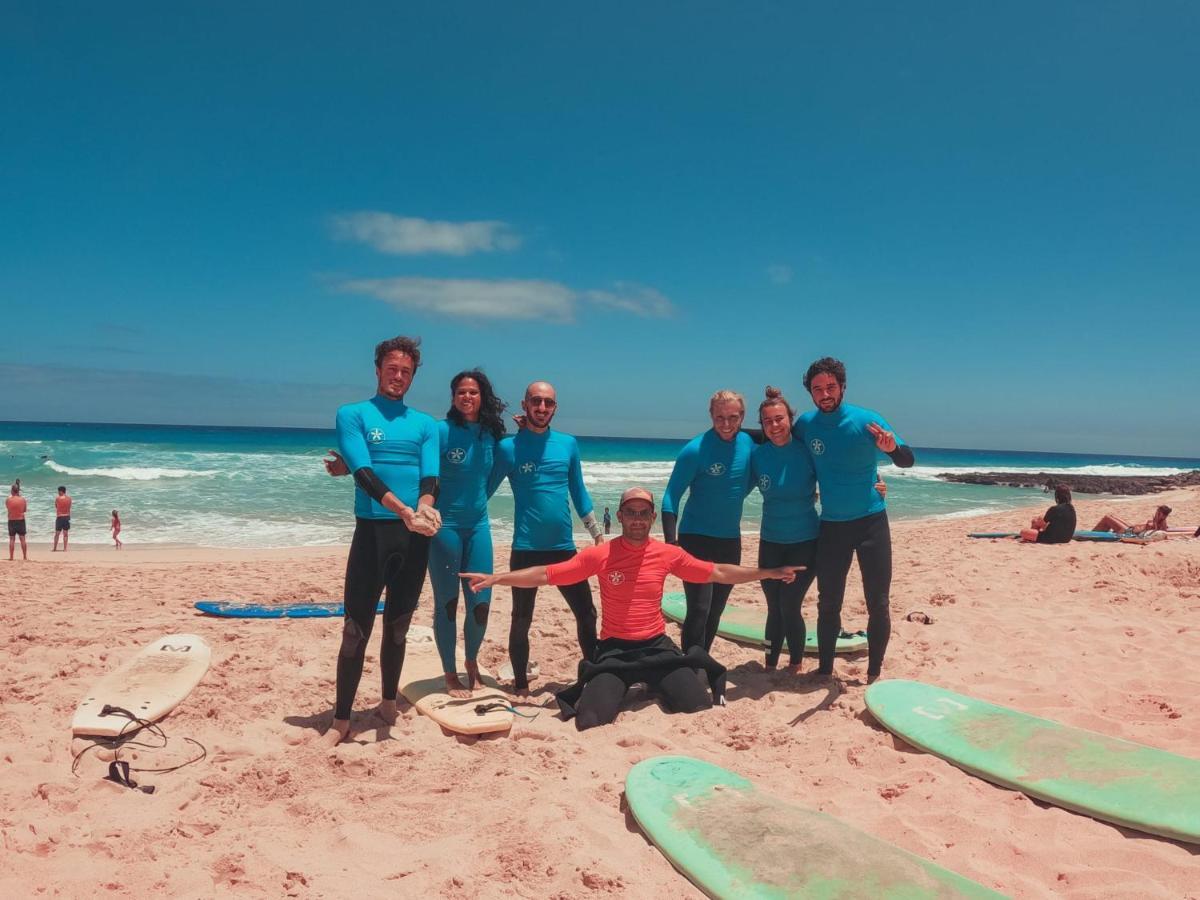 International Surf Camp Only Surf Hostel Corralejo Luaran gambar