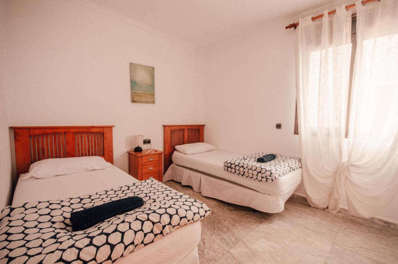 International Surf Camp Only Surf Hostel Corralejo Luaran gambar