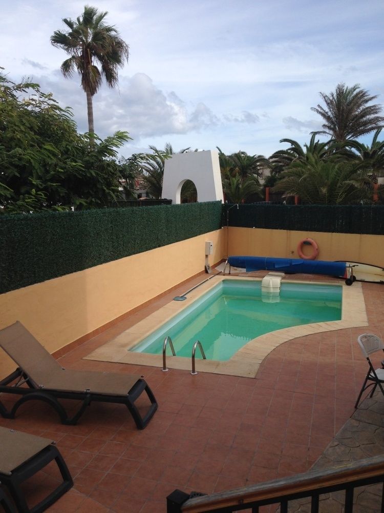 International Surf Camp Only Surf Hostel Corralejo Luaran gambar