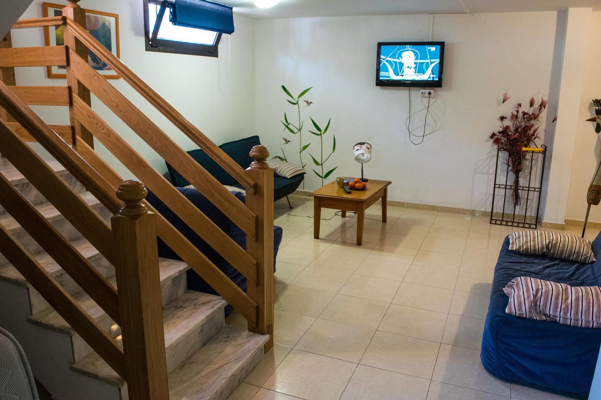 International Surf Camp Only Surf Hostel Corralejo Luaran gambar